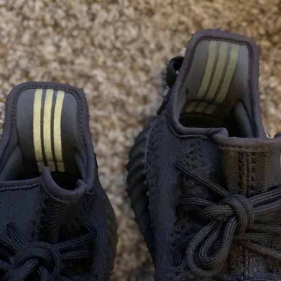 ❌SOLD❌Yeezy Boost 350 V2 -Cinder- mens size 11 - Picture 2 of 8